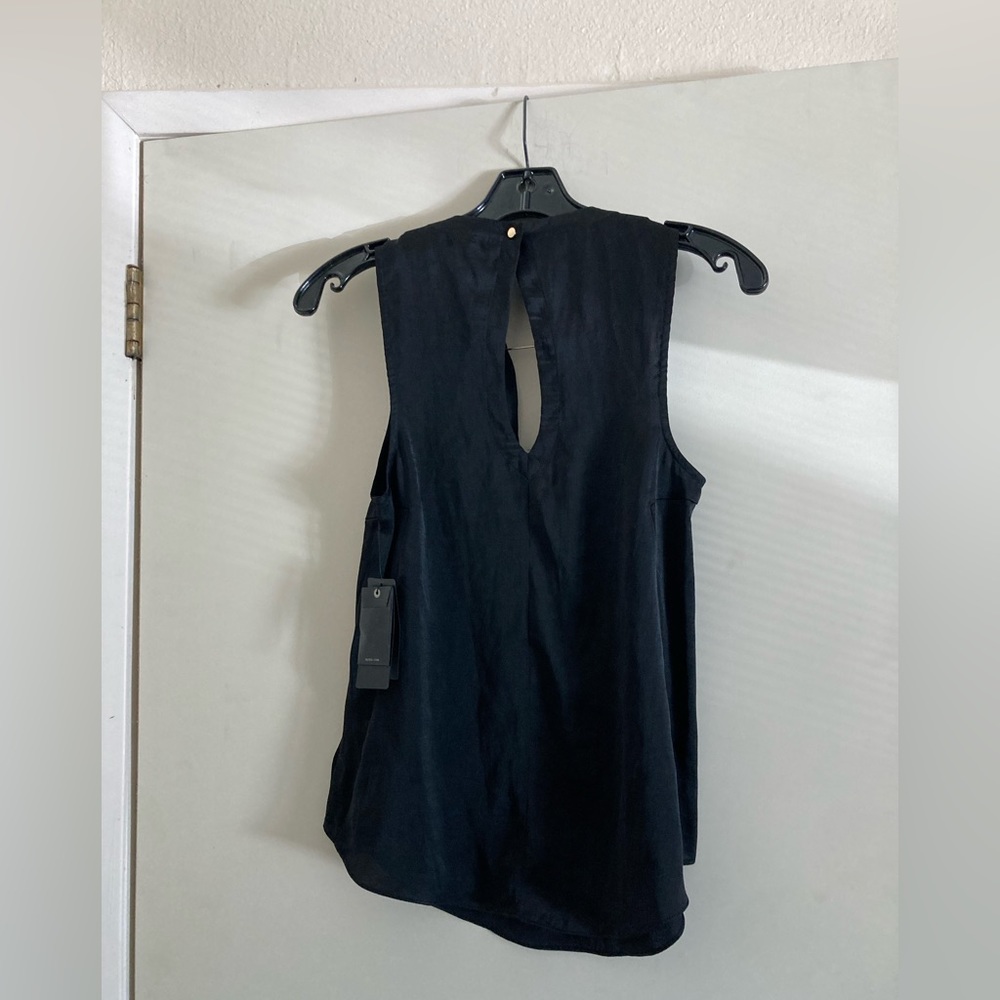 GUESS Women's Sleeveless Felicity Ball Point Women Top - Picture 4 of 14